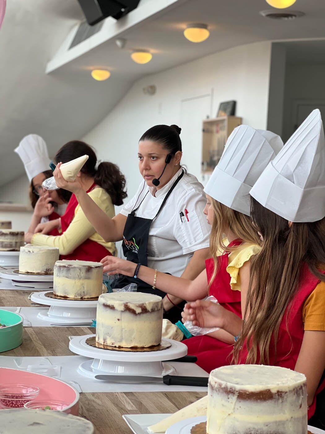 Cake decorating birthday party at The Real Food Academy.