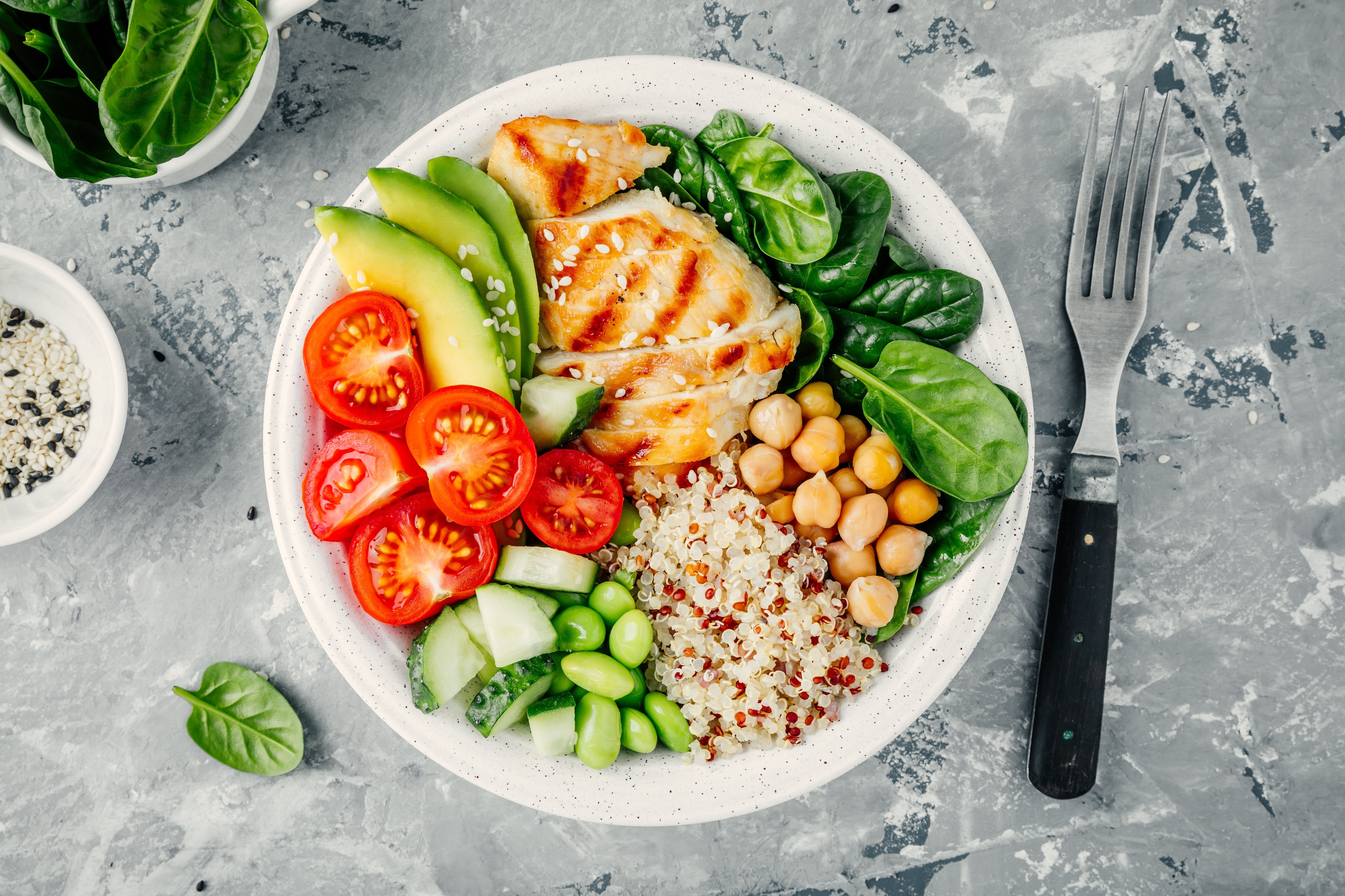A balanced meal that can be replicated with healthy meal planning tips from The Real Food Academy. 